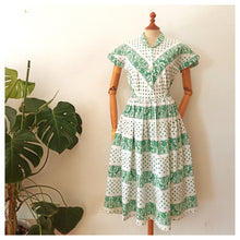 Load image into Gallery viewer, 1940s - Adorable Green White Day Dress - W29 (74cm)