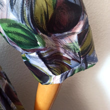 Charger l'image dans la galerie, 1950s - Stunning Abstract Floral Satin Dress - W37 (94cm)