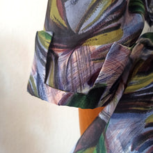 Charger l'image dans la galerie, 1950s - Stunning Abstract Floral Satin Dress - W37 (94cm)