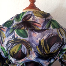 Charger l'image dans la galerie, 1950s - Stunning Abstract Floral Satin Dress - W37 (94cm)