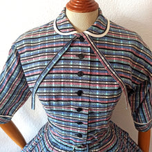 Load image into Gallery viewer, 1950s - Fabulous Brick Wall Print Cotton Dress - W27 (68cm)