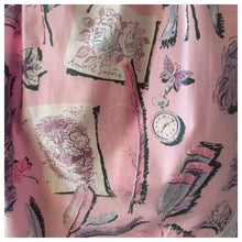 Charger l'image dans la galerie, 1950s - Lovely Romantic Novelty Print Cotton Skirt - W26 (66cm)