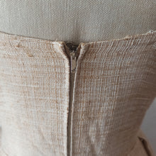 Charger l'image dans la galerie, 1950s - Adorable Brown Embroidery Raffia Dress - W26 (66cm)