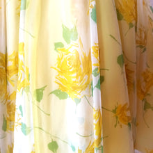 Charger l'image dans la galerie, 1950s - Stunning Yellow Roses Prom Dress - W25 (64cm)