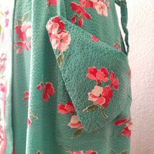 Charger l'image dans la galerie, 1940s 1950s - Stunning Turquoise Floral Housecoat Robe - L/XL