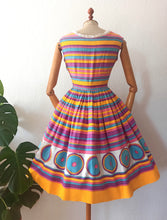 Charger l'image dans la galerie, 1950s - Henri Gabriel Chofflet, France - Fabulous Colorful Dress - W27 (68cm)
