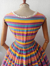 Charger l'image dans la galerie, 1950s - Henri Gabriel Chofflet, France - Fabulous Colorful Dress - W27 (68cm)