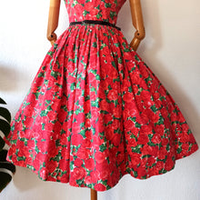 Charger l'image dans la galerie, 1950s - Stunning French Rosegarden Dress - W29 (74cm)