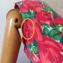 Charger l'image dans la galerie, 1950s - Stunning French Rosegarden Dress - W29 (74cm)