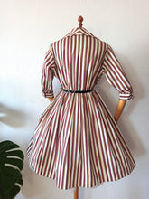 Charger l'image dans la galerie, 1950s - Gorgeous Color Stripes Autumn Dress - W32 (82cm)