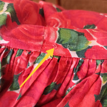 Charger l'image dans la galerie, 1950s - Stunning French Rosegarden Dress - W29 (74cm)