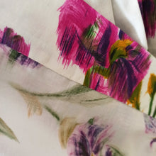 Charger l'image dans la galerie, 1950s - Stunning Abstract Purple Floral Dress - W27 (68cm)