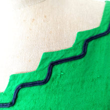 Load image into Gallery viewer, 1960s - Caroline Bal Moro -Bourges, France- Stunning Green Rayon Dress - W27 (68cm)