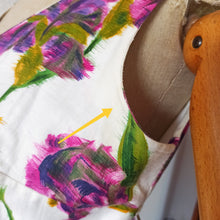 Charger l'image dans la galerie, 1950s - Stunning Abstract Purple Floral Dress - W27 (68cm)