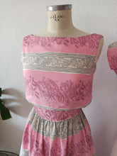 Charger l'image dans la galerie, 1950s 1960s - Horrockses, UK - Stunning Pink Bolero Dress - W25 (64cm)