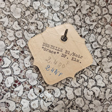 Cargar imagen en el visor de la galería, 1940s 1950s - M. Guiraud, France - Deadstock - Exquisite Cotton Lace Blouse - W31/32 (80/82cm)