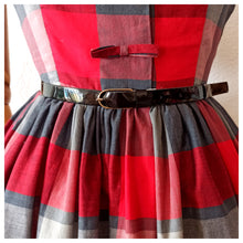 Charger l'image dans la galerie, 1950s - Gorgeous Tartan Cotton Dress - W27 (68cm)