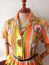 Charger l'image dans la galerie, 1950s - Stunning Colorful Pockets Dress - W31 (80cm)