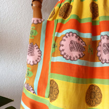 Charger l'image dans la galerie, 1950s - Stunning Colorful Pockets Dress - W31 (80cm)