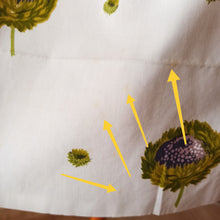 Charger l'image dans la galerie, 1950s - Fabulous Realistic Floral Print Cotton Dress - W29 (74cm)