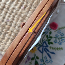 Laden Sie das Bild in den Galerie-Viewer, VTG - Lovely Hand Embroidery Linen Teak Handbag