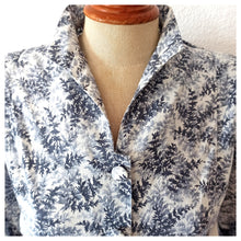 Cargar imagen en el visor de la galería, 1940s - Exquisite Autumn Leaves Print Cotton Suit - W27 (68cm)