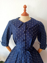 Charger l'image dans la galerie, 1950s - Iconic Dotted French Couture Soft Wool Dress - W27.5 (70cm)