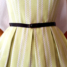 Charger l'image dans la galerie, 1950s 1960s - Gorgeous Lime Heavy Cotton Dress - W26 (66cm)