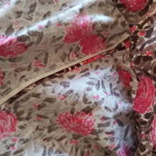 Charger l'image dans la galerie, 1950s - Stunning Autumn Floral Cotton Dress - W28 (72cm)