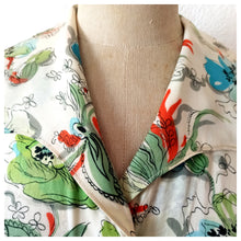 Cargar imagen en el visor de la galería, 1940s - Fabulous Cold Rayon Dress - W27.5 (70cm)