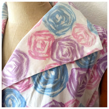 Charger l'image dans la galerie, 1950s - Lovely Abstract Roses Cotton Dress - W28 (72cm)