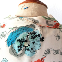 Cargar imagen en el visor de la galería, 1940s - Fabulous Cold Rayon Dress - W27.5 (70cm)