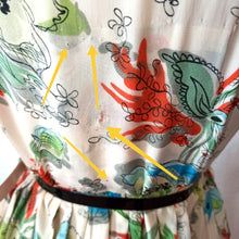 Cargar imagen en el visor de la galería, 1940s - Fabulous Cold Rayon Dress - W27.5 (70cm)