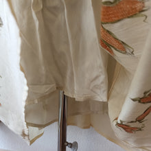 Laden Sie das Bild in den Galerie-Viewer, 1960s 1970s - Migraz Confezioni, Italy - Deadstock Corn Dress - W27/28 (68/70cm)