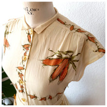 Laden Sie das Bild in den Galerie-Viewer, 1960s 1970s - Migraz Confezioni, Italy - Deadstock Corn Dress - W27/28 (68/70cm)