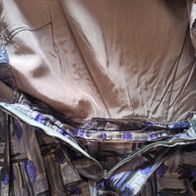 Charger l'image dans la galerie, 1950s - Stunning Purple Abstract Satin Silk Dress - W27.5 (70cm)