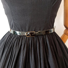 Charger l'image dans la galerie, 1950s - Gorgeous Black Cotton Dress - W25 (64cm)