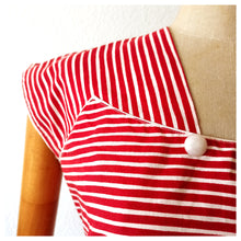 Cargar imagen en el visor de la galería, 1940s 1950s - Lovely Red Stripes Cotton Dress  - W27.5 (70cm)