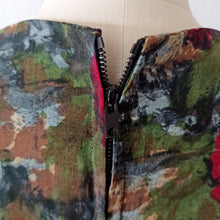 Charger l'image dans la galerie, 1950s - Stunning Autumnal Poppies Garden Dress - W27 (68cm)