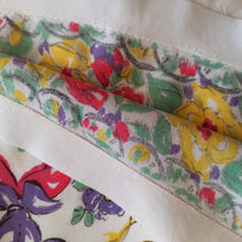 Load image into Gallery viewer, 1940s - Birds & Dancers Novelty Print Rayon Skirt - W26 to 35 (66 to 90cm)
