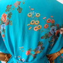 Laden Sie das Bild in den Galerie-Viewer, VTG - Exquisite Pure Silk Japanese Hairo Kimono