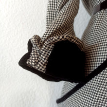 Cargar imagen en el visor de la galería, 1940s 1950s - Superb Gab Wool Houndstooth Dress - W35 (88cm)