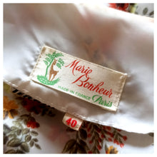 Charger l'image dans la galerie, 1950s - Marie Bonheur, Paris - Adorable Aumnal Floralprint Dress - W25 (64cm)