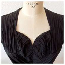 Charger l'image dans la galerie, 1940s - Stunning Buckle Back Rayon Crepe Dress - W28 (72cm)