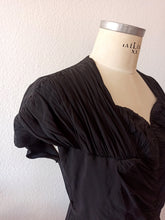 Charger l'image dans la galerie, 1940s - Stunning Buckle Back Rayon Crepe Dress - W28 (72cm)