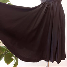 Charger l'image dans la galerie, 1940s - Stunning Buckle Back Rayon Crepe Dress - W28 (72cm)