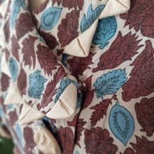 Cargar imagen en el visor de la galería, 1940s - Exquisite Peplum Ceramic Buttons Rayon Dress - W28.5 (72cm)