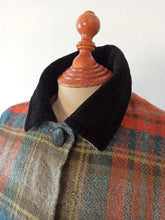 Load image into Gallery viewer, 1960s - FLORIANE/LEVI HASS, Paris - Elegant Tartan Wool Cape