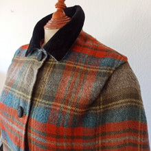 Load image into Gallery viewer, 1960s - FLORIANE/LEVI HASS, Paris - Elegant Tartan Wool Cape