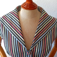 Charger l'image dans la galerie, 1950s - Adorable Rainbow Stripes Cotton Dress - W31 (78cm)